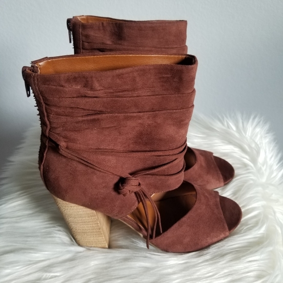 Dolce by mojomoxy ankle booties brown with tassels detail size 8.5 - Picture 10 of 10
